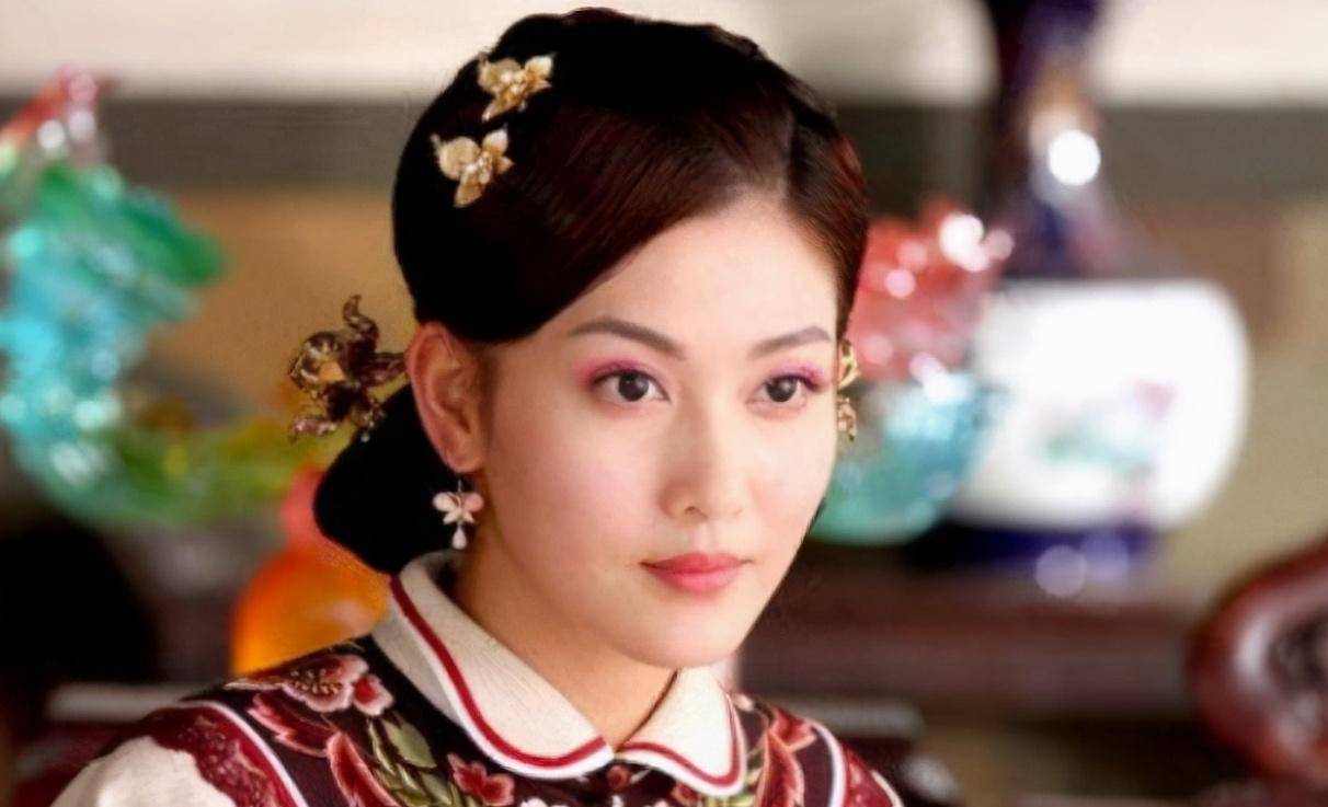 意外撞脸张馨予_黄彦书_婚姻_身价