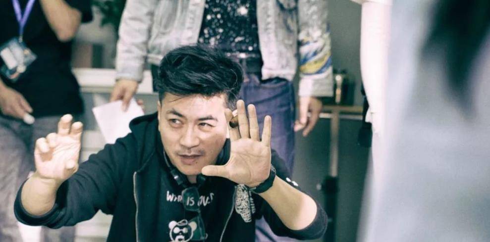 杨树鹏:从"坏小孩"到大导演,与张歆艺闪婚闪离,今52岁仍单身_电影