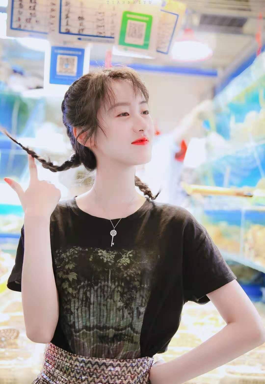 治愈系长相袁冰妍,生活照元气满满,现代造型很有少女感_因为_时候