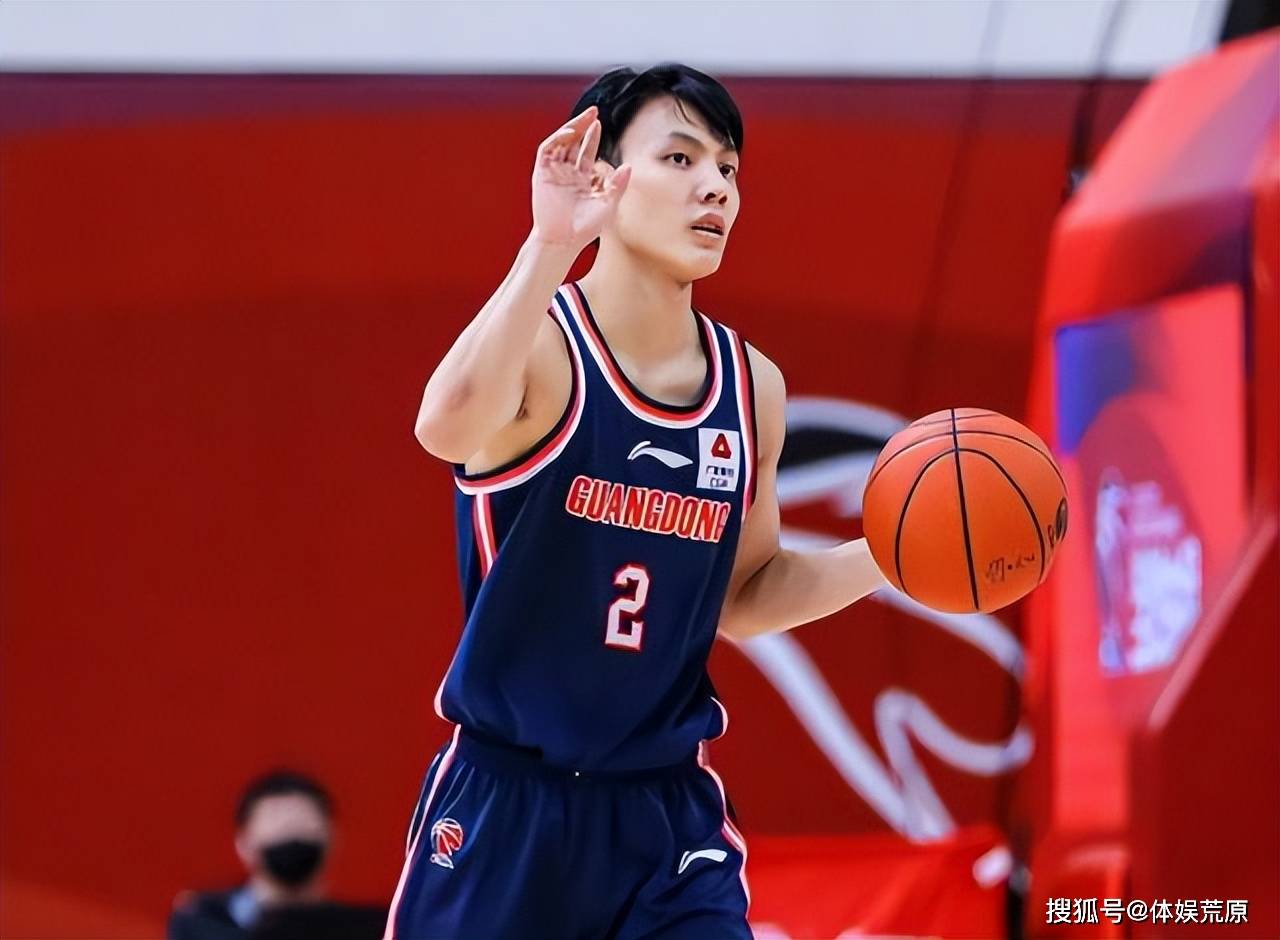 黎伊扬爆发13 12 7,徐杰10助攻,两小将爆发合砍30分_广东队_福建队_三