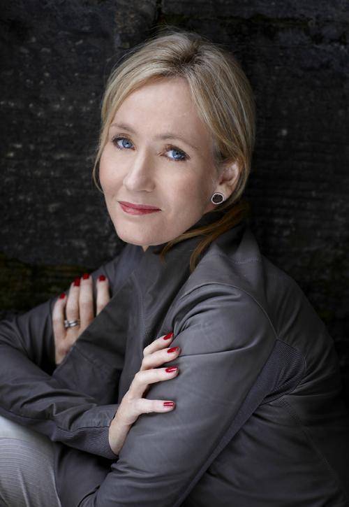 罗力力抱5个月女儿跳楼,34岁身家过亿,被发现时没