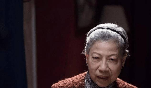 香港厉害片的龙婆,原来是古天乐的干妈,80岁仍在拍戏