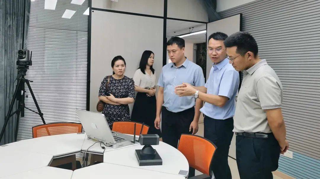 热烈欢迎江西省宜春市袁州区区委宣传部长傅鹏一行莅临海升科技考察