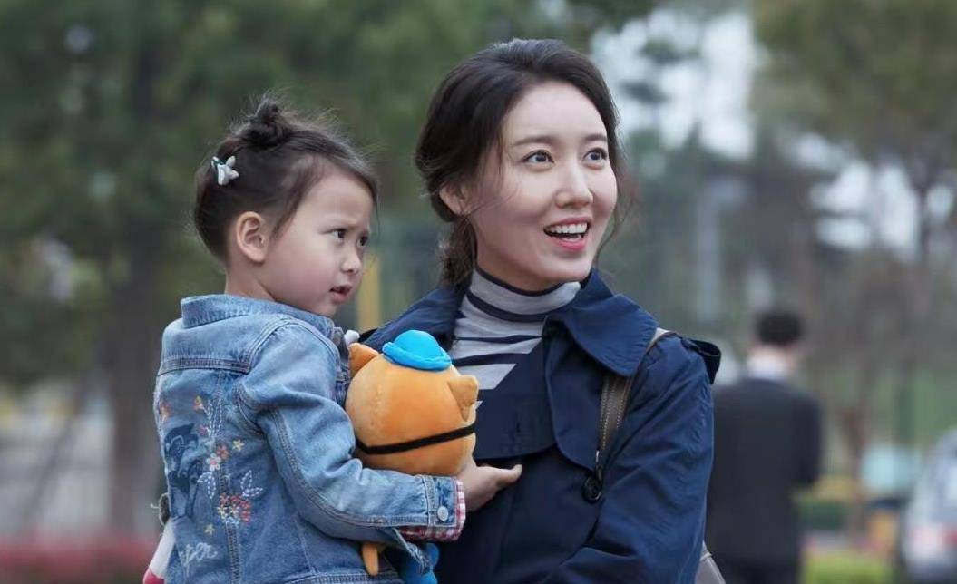 《都挺好》明哲执意给父亲买500万大房,他的愚孝,打了吴非的脸_苏明哲