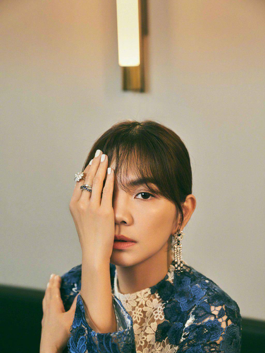 看过ella这组写真,你们被她迷倒了吗?返回搜狐,查看更多