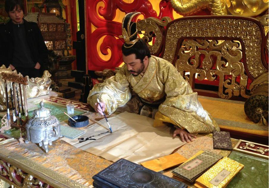 被观众们称为"在逃兵马俑",富大龙却说:"我只是个演戏的"_生活_电影