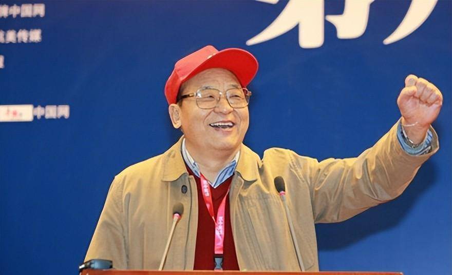 不过随着国家经济发展,双星的发展,两个巨大的矛盾还是横亘在了汪海的