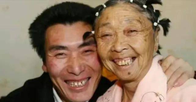 86岁马玉琴去世了？小32岁丈夫李玉成辟谣，27年陪伴真爱几许