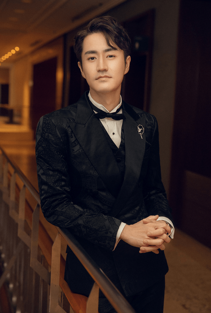 杨玏:从小童星到实力派演员,成为父亲骄傲,如今事业爱情双丰收_杨立新