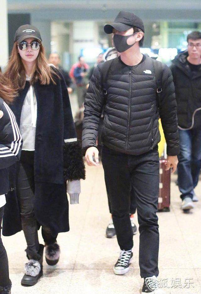 邓超被拍,一个回应的手势笑哭网友,江疏影范冰冰也曾这么皮_镜头_baby