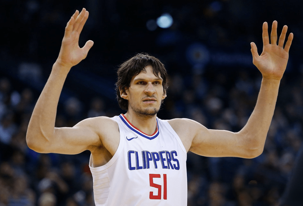 篮球知识分享:nba的博班身高和臂展分别是多少?_姚明_交易_马刺