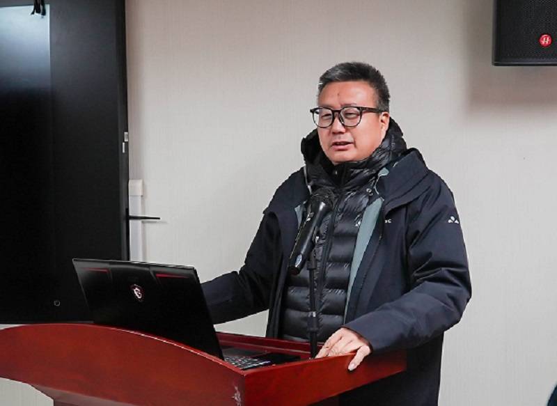 图 | 名誉主委郑鹏生教授发表讲话图 | 当选主任委员童国庆教授发表