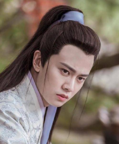 任嘉伦古装新剧《绾青丝》高调官宣,听名字就知是老熟人:追定了