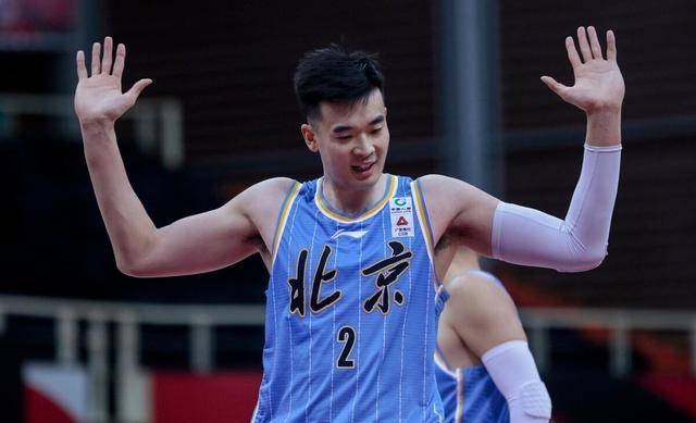 朱芳雨遭遇上任广东男篮总经理以来的大麻烦_易建联_球员_球迷