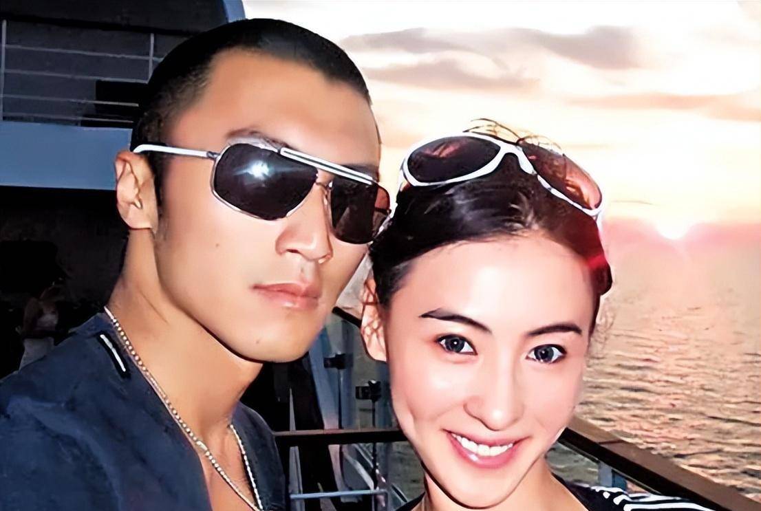 谢霆锋现身家庭聚会,分手风波中不见王菲身影,张柏芝被告知复婚_孩子