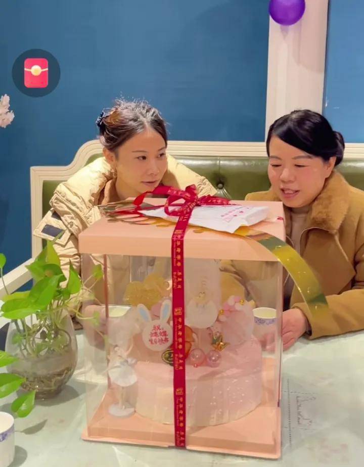 许敏给侄女过生日,柴桑喊话有妈有家,网友说不要逼迫威威_许家_九江