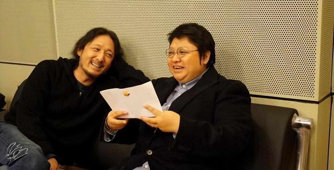 三宝小25岁娇妻出镜赚钱办音乐剧,儿媳是大女主,婆婆更厉害_辛沪光