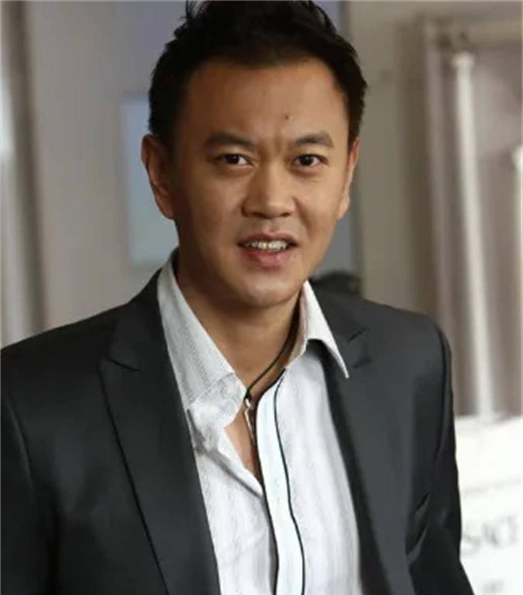 男演员冯嘉怡剧中饰演陈寺福的男演员冯嘉怡写真图片16男演员冯嘉怡剧