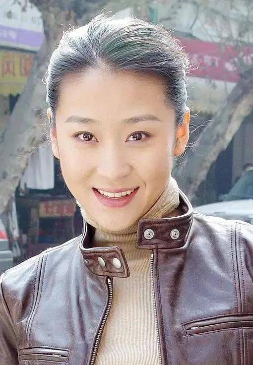 王学兵,苗圃联手破解惊天阴谋,老戏骨加盟二十年前的精彩剧_薛冰_控制