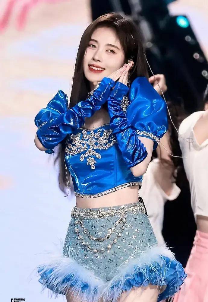 鞠婧祎人美实力强的这些舞台你看过吗?觉得怎么样_表演_小鞠_舞蹈