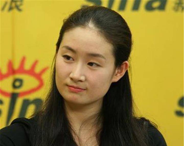 当时王亚彬扮演王小蒙后,得到大家的认可.剧中王小蒙细心倔强.