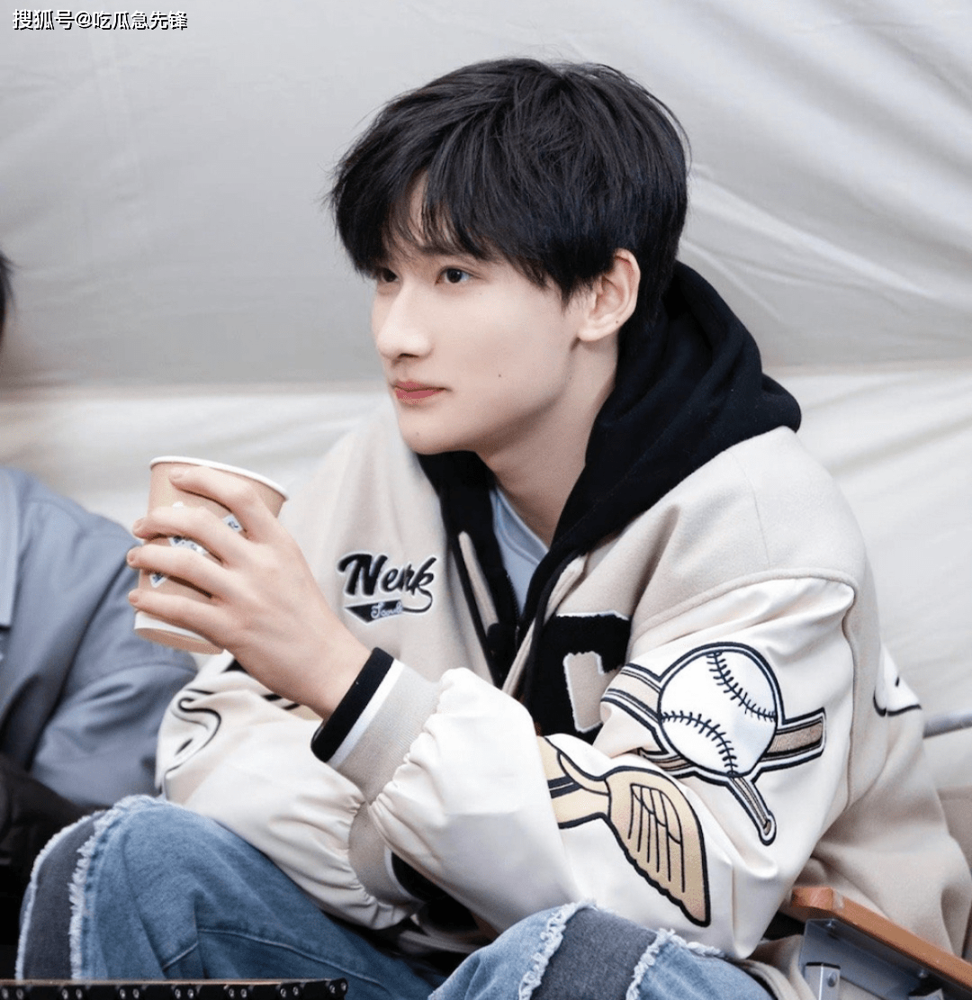 你有哪一次维护过张真源,你公平对待过张真源吗?他就活该被骂吗?