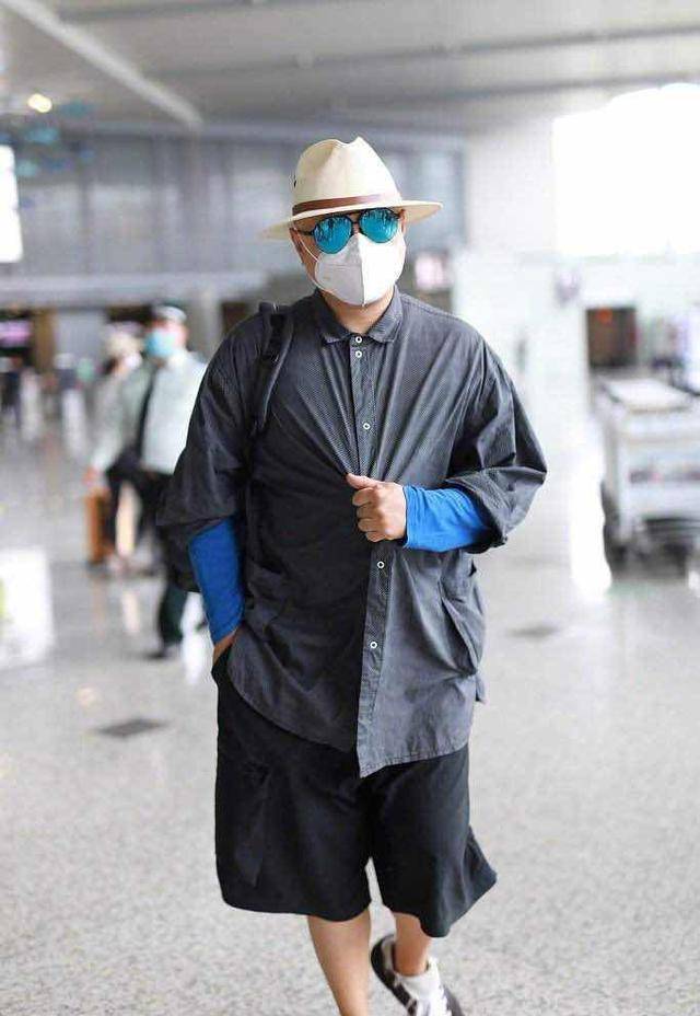 徐峥新作遭网友路透,发福明显撞脸刘能,定档国庆预估票房20亿_影响