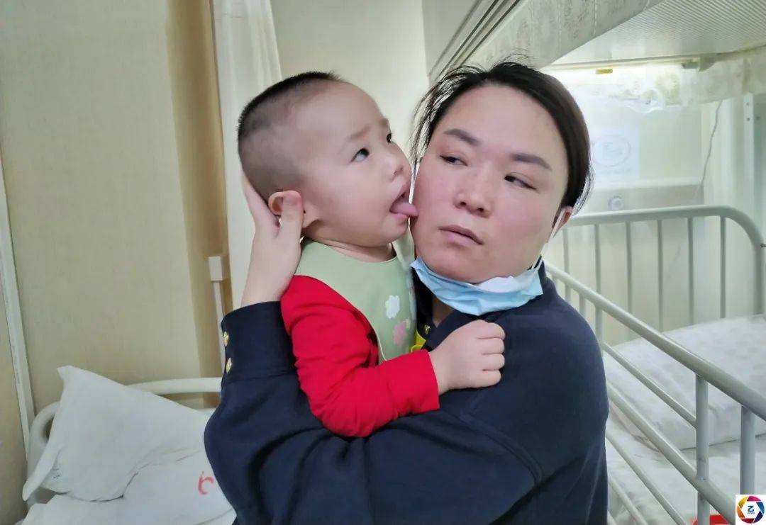 两年做试管手术喜得双胞胎,以为双喜临门,谁知是悲剧_鞠凤_孩子_程刚