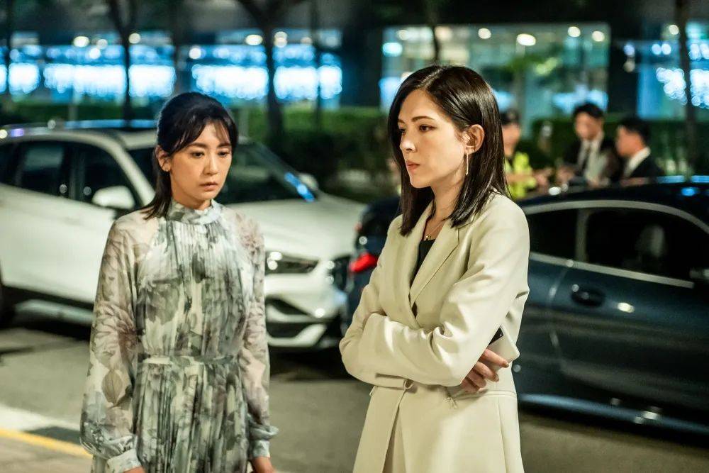 美女的烦恼:许玮甯,被孤立的童年和被渣男欺骗的感情史_妈妈_媒体