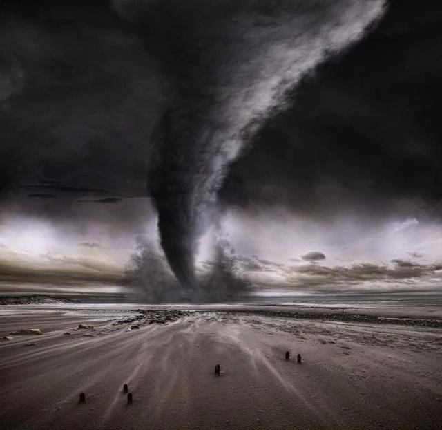 地球上的龙卷风是怎样生成的?龙卷风工作的原理是什么?