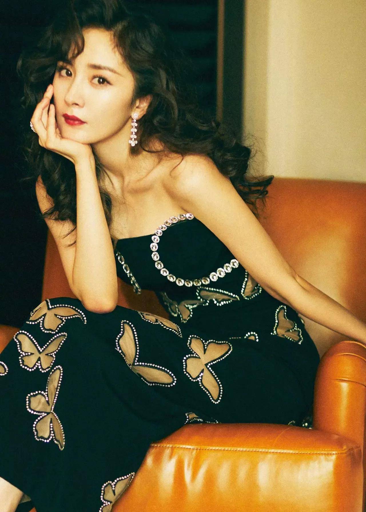 杨幂#绝美港风写真大片_事情_因为_意义