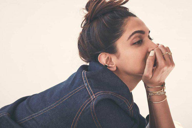 印度女星迪皮卡·帕度柯妮 (deepika padukone) 拍攝的時尚雜誌_封面