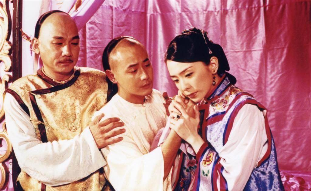 《保镖之翡翠娃娃》播出25年,剧中演员境况差距大,多人已退圈_叶童