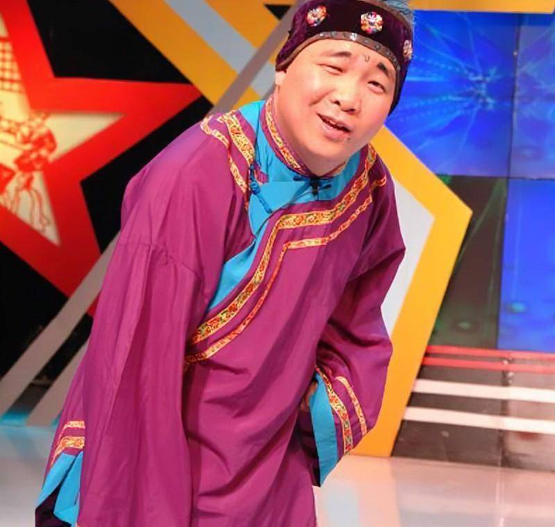 问前妻借钱,拒绝拜赵本山为师,认网红当干爹,孙小宝经历了什么_二人转