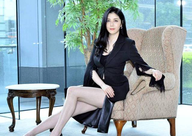古典美女,神似高圆圆,因无法生育离婚后单身至今,近照惊艳_韩瑜_台湾