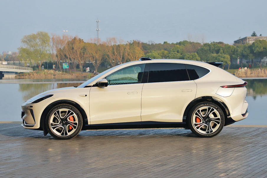 新年期待新车：智己LS7 中大型纯电SUV，主打科技与狠活儿！_搜狐汽车_搜狐网