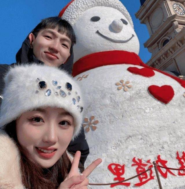 吴前跟女友秀恩爱,许钟豪否定自己是恶人,小丁或退役_杨毅_消息_球迷