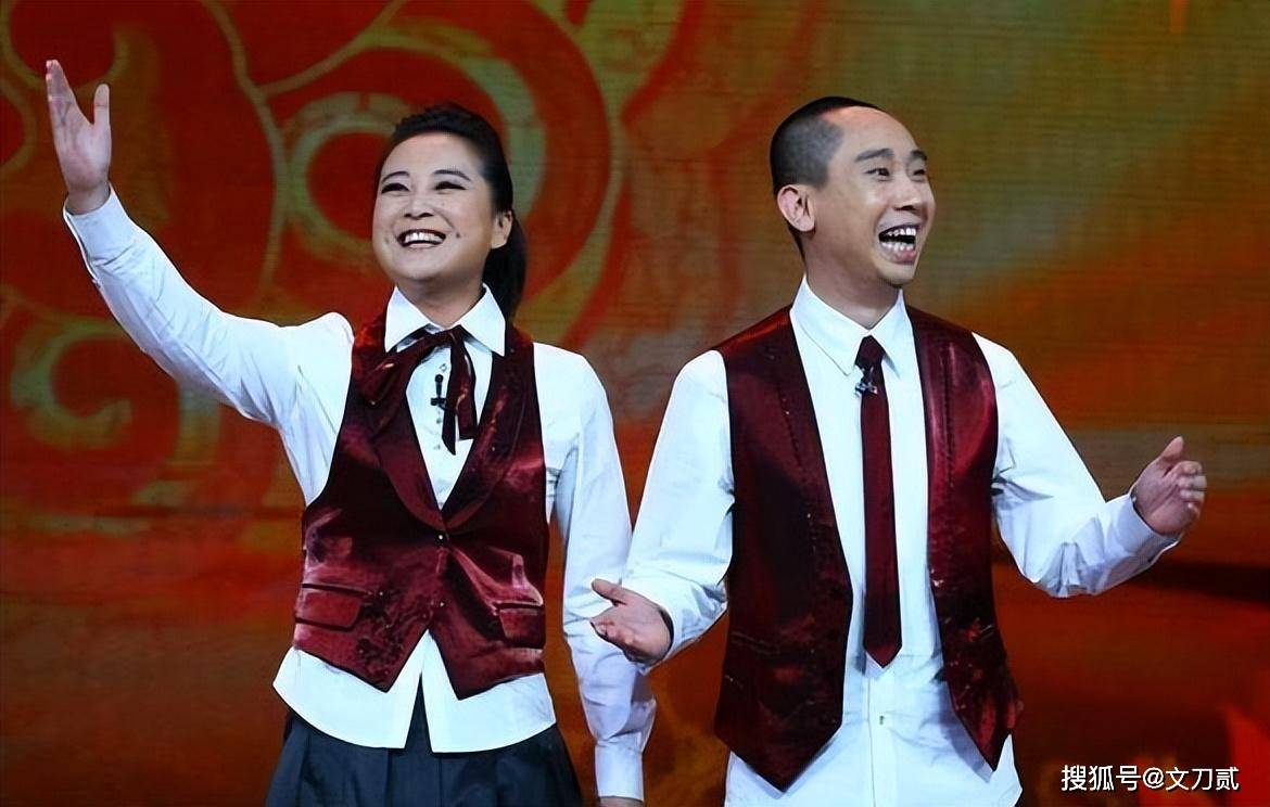 登33次春晚,差点因"保姆张梦"身败名裂,冯巩都经历了什么?