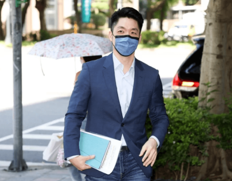 蒋家又添男丁,蒋万安笑称连生三胎都是男孩,很想知道生女的秘诀_孩子