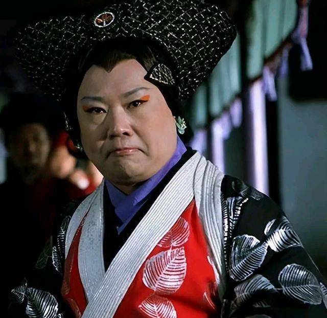 泡面头,饺子头,稀奇古怪的古装造型雷人又搞笑,郭德纲被恶搞!