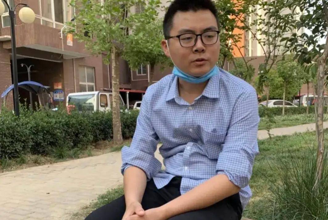 熊磊带孩子回河南,获北海舅舅点赞,郭威一家过年去旅游并非值班_田静