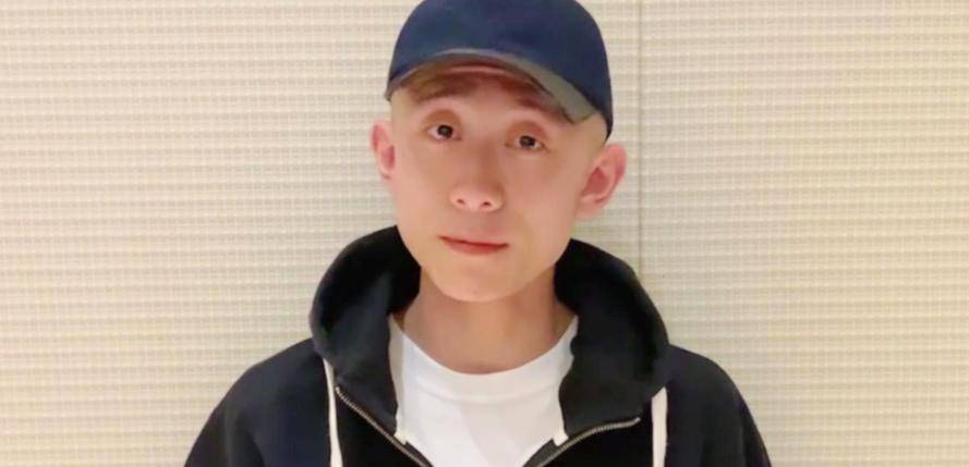 张一山还通过自己的社交账号发文和发剧照感谢主旋律导演陈力,出演了