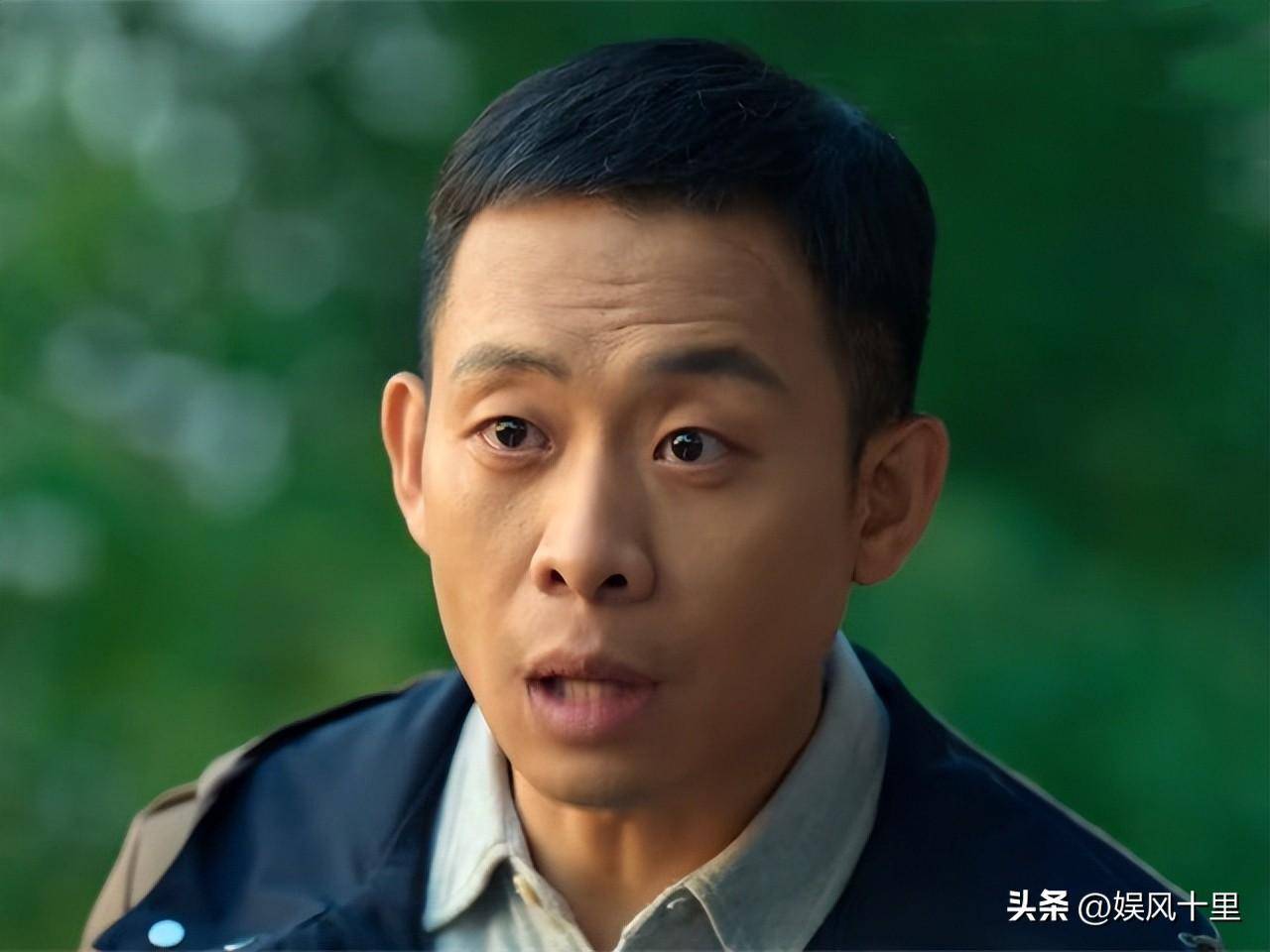 《狂飙》幕后大反派现身，扮猪吃老虎20年，就藏在安欣身边