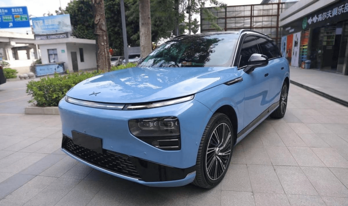 外观,还是可以折腾下的,但suv车型并不像p7的轿跑外观那样百搭无死角