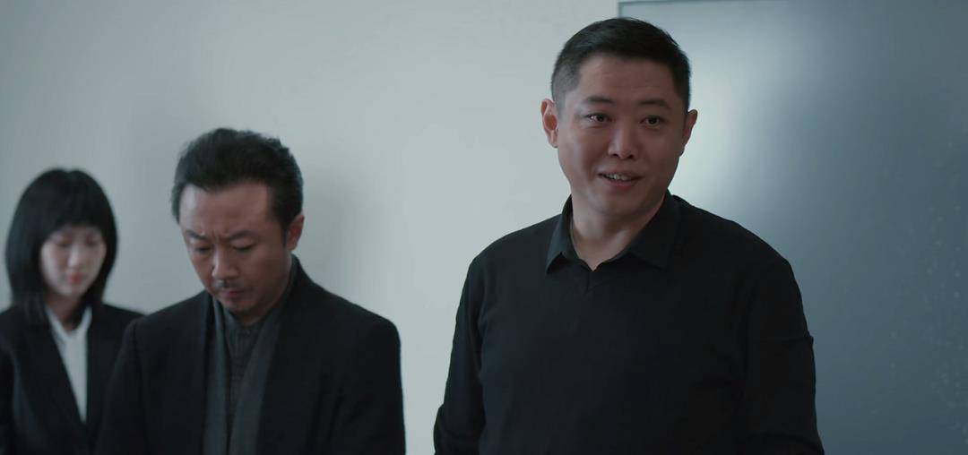 热剧三叉戟虎哥眼看要下线,翟小兴演技受好评,其实他老爹更厉害_董虎