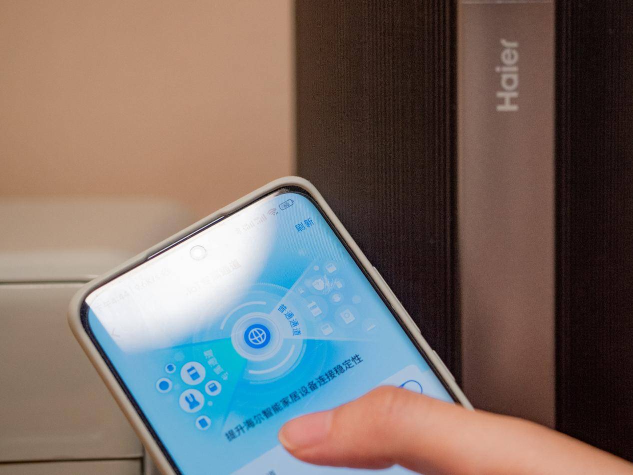 海尔 PalRouter AX3000 路由器评测:信号强、网速快,还能帮你“管”家电!