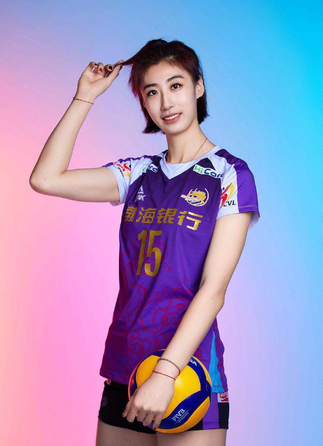 袁心玥,天津女排副攻,中国女排国家队队员3,杨涵玉,山东女排副攻,身材