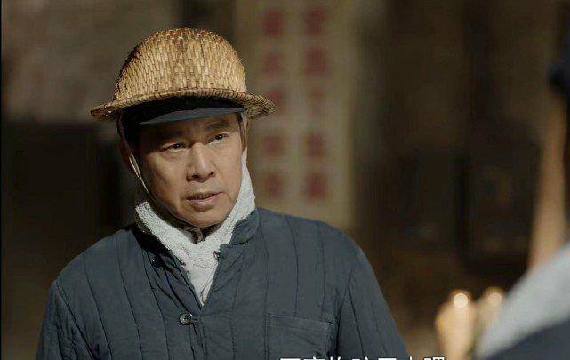 旧事》出圈,演沙书记圈粉,新剧演技术精湛的师傅获好评_于德水_张丰毅