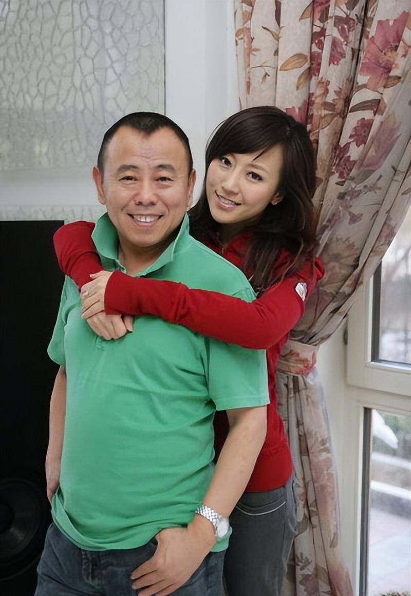 潘阳:30岁嫁10亿富豪,全要感谢潘长江?