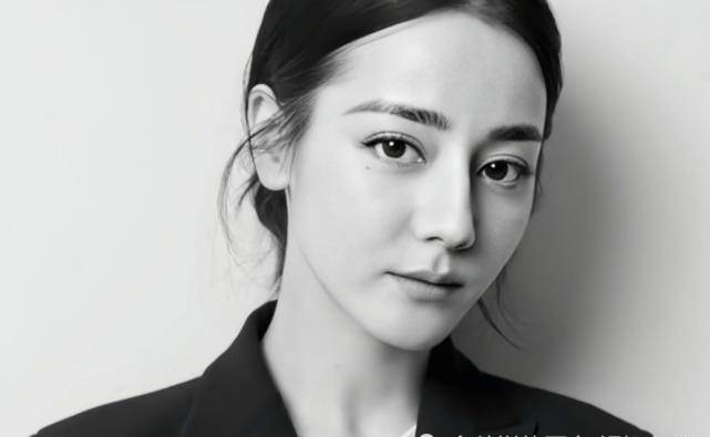 30岁迪丽热巴,新片让网友一饱眼福,不愧是内娱顶级女星!